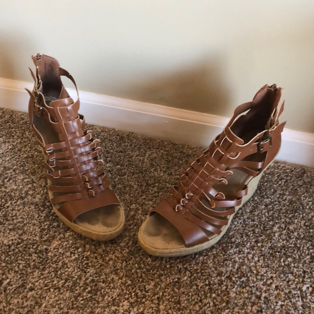 Charlotte Russe brown wedges